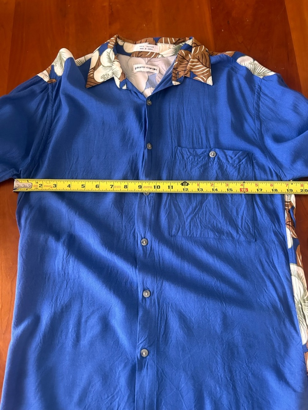 Vtg Pierre Cardin Hawaiian shirt pin up lady in swimsuit Size Small - Picture 6 of 7